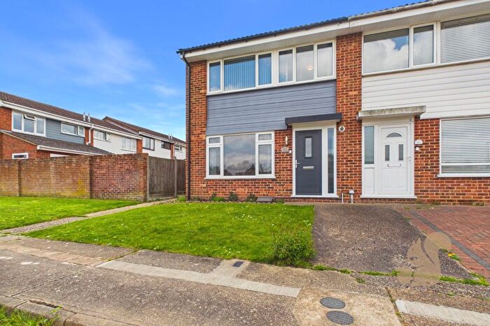 3 Bedroom End Terrace House For Sale In Vernon Way, Braintree, CM7