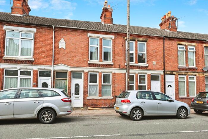 2 Bedroom Terraced House For Sale In King Street, Loughborough, LE11