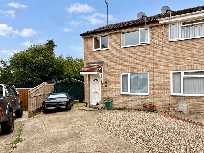 3 Bedroom Semi-Detached House For Sale In Anderson Close, Needham Market, Ipswich, IP6
