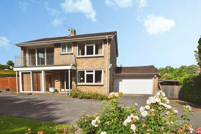 4 Bedroom Detached House For Sale In The Ridge, Woodfalls ***Video Tour***, SP5