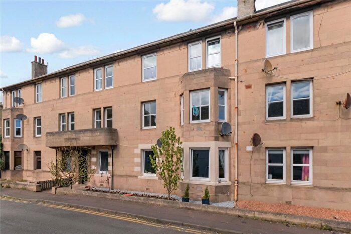 3 Bedroom Flat For Sale In Jubilee Buildings, Tayport, Fife, DD6
