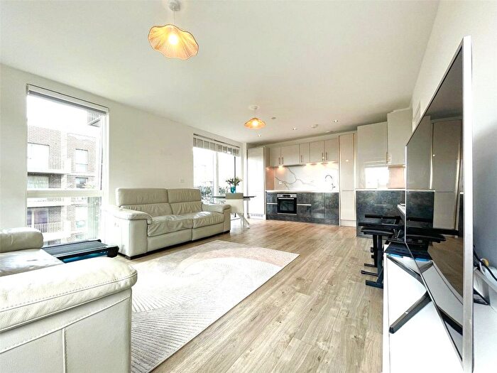 3 Bedroom Flat To Rent In Gayton Road, Harrow, HA1