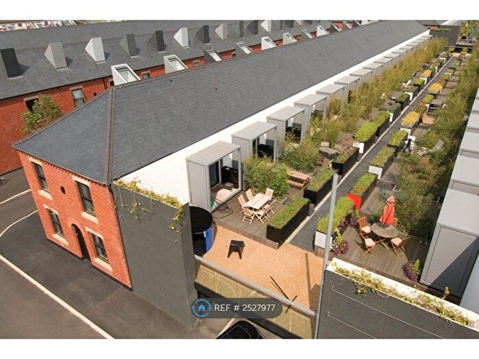 2 Bedroom Terraced House To Rent In Reservoir Street, Salford, M6