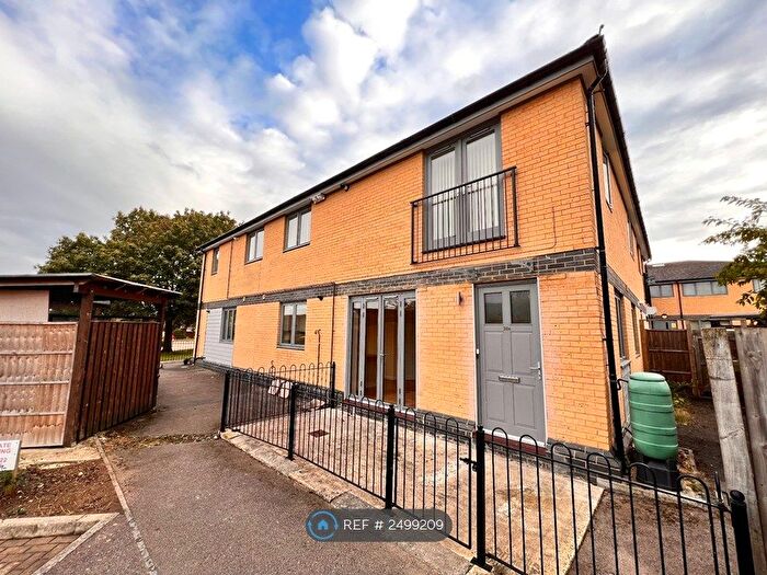 1 Bedroom Flat To Rent In Witham Court, Bletchley, Milton Keynes, MK3