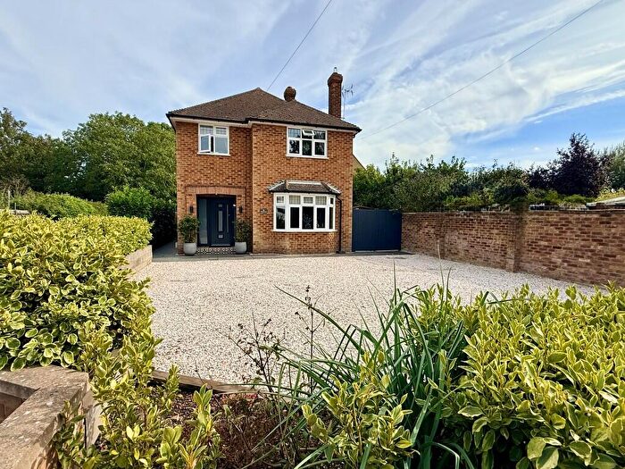 3 Bedroom Detached House For Sale In Huntingdon Road, Chatteris, Cambs, PE16