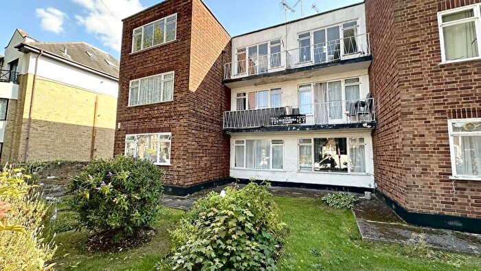 2 Bedroom Flat To Rent In Alexandra Court, Alexandra Road, Southend-on-Sea, SS1