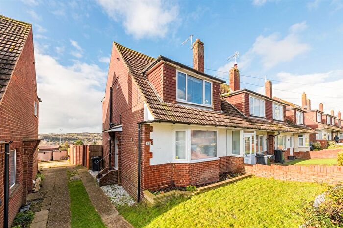 3 Bedroom End Of Terrace House For Sale In Broomfield Drive, Portslade, Brighton, BN41