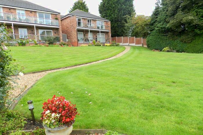 2 Bedroom Flat To Rent In Apartment, Herons Reach, Warrington Road, Glazebury, Warrington, Cheshire, WA3