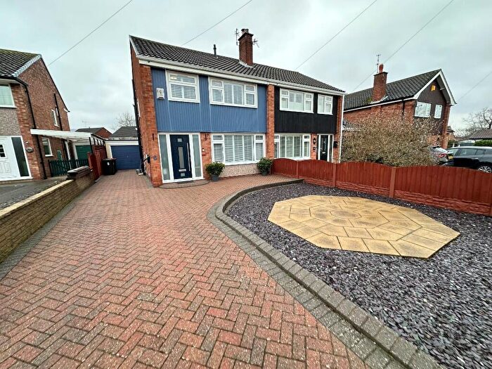 3 Bedroom Semi Detached House For Sale In Goodwood Grove, Great Sutton, CH66