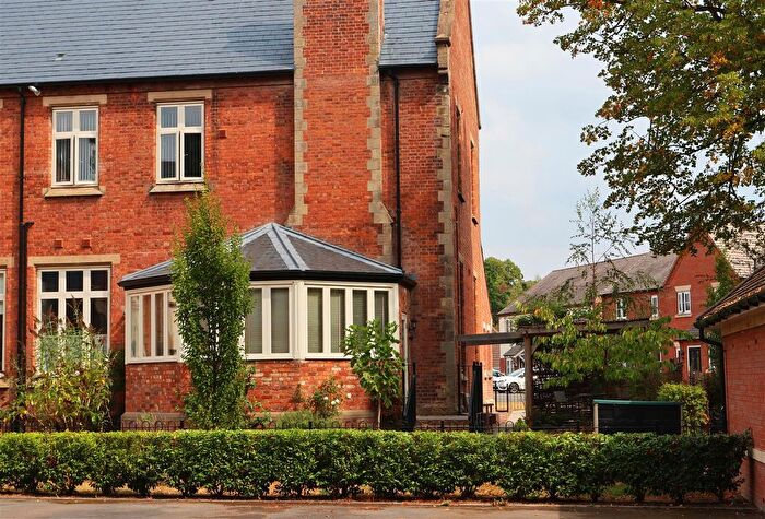 2 Bedroom Flat For Sale In Oliver Road, Bicton Heath, Shrewsbury, SY3