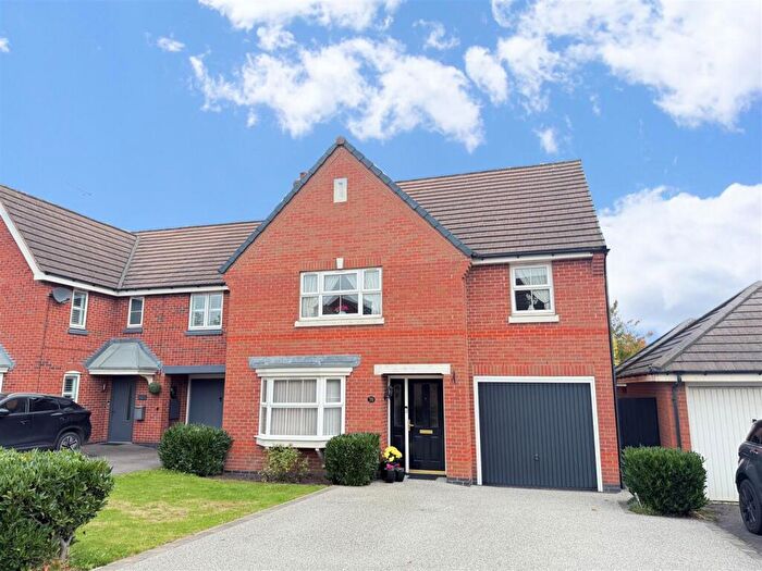 4 Bedroom Detached House For Sale In Blueberry Way, Woodville, Swadlincote, DE11