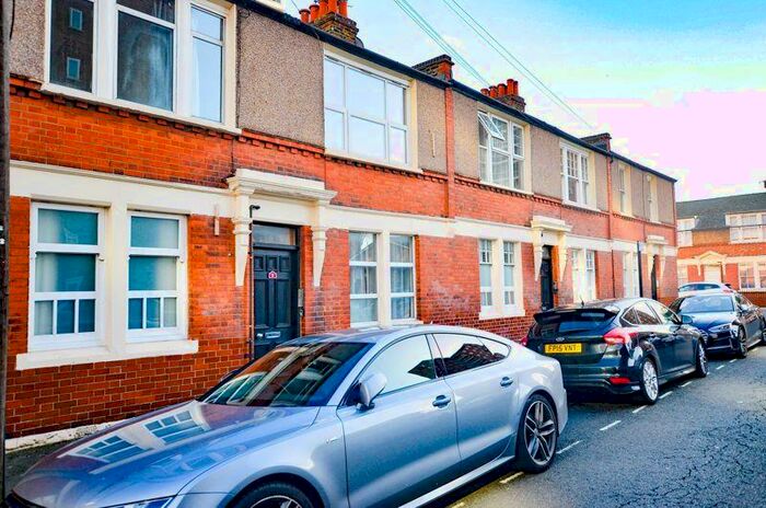 2 Bedroom Flat To Rent In Belsham Street, Homerton, E9