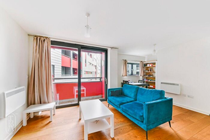 1 Bedroom Flat To Rent In Ashburton Triangle, Drayton Park, N5