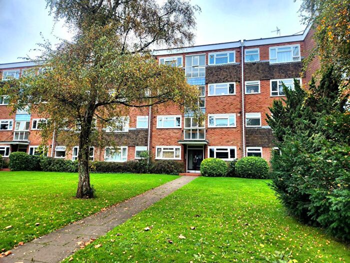 2 Bedroom Apartment To Rent In Surbiton, Surrey, KT6