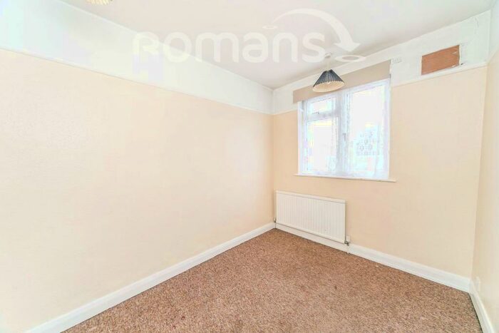 2 Bedroom Apartment To Rent In Northumberland Avenue, RG2