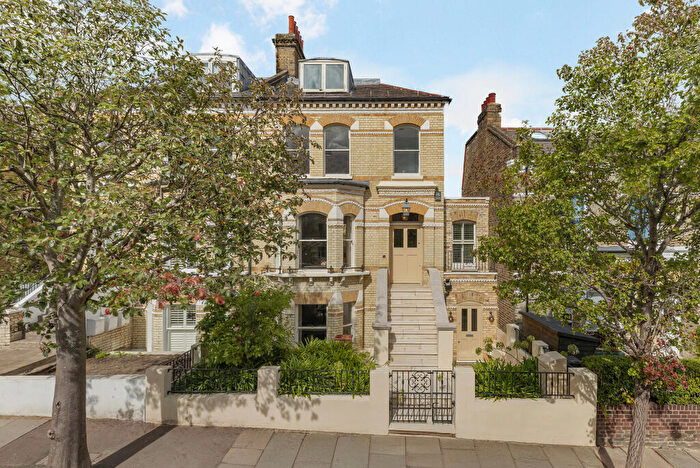 5 Bedroom House For Sale In Salcott Road, Wandsworth, South West London, , United Kingdom, SW11
