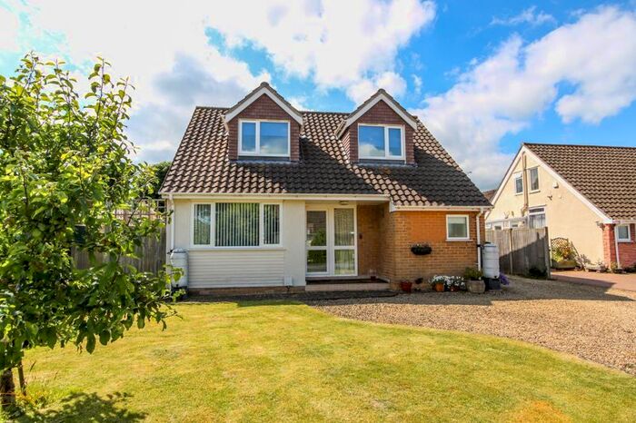 4 Bedroom Detached House For Sale In Yew Tree Park, Congresbury, Bristol, BS49
