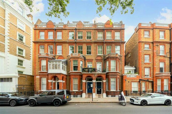 4 Bedroom Flat To Rent In Ashburn Place, London, SW7