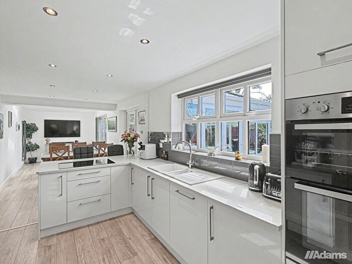 4 Bedroom Detached House For Sale In Burton Close, Widnes, WA8