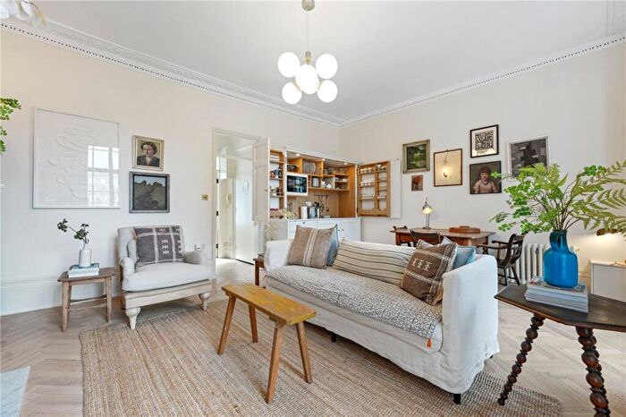 1 Bedroom Apartment To Rent In Myddelton Square, London, EC1R