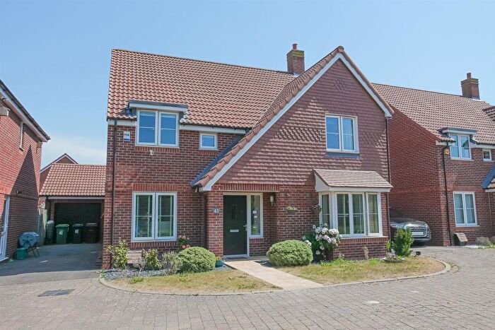 4 Bedroom Detached House To Rent In Ramsons Crescent, Didcot, OX11