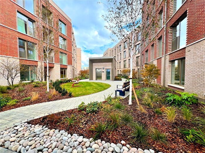 2 Bedroom Flat For Sale In Appleton Way, Fusion At Knights Park, Eddington, Cambridge, CB3