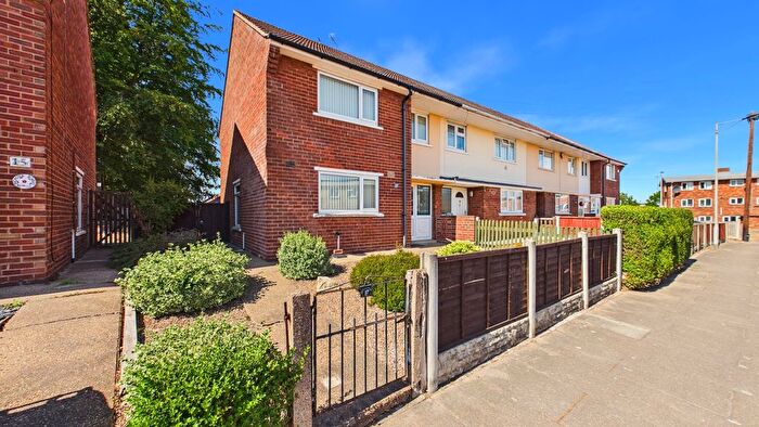 3 Bedroom End Of Terrace House For Sale In Wensley Crescent, Doncaster, South Yorkshire, DN4