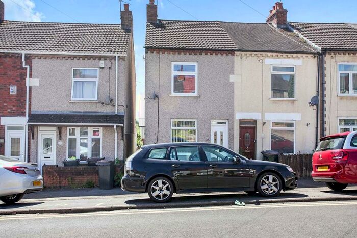 2 Bedroom End Of Terrace House To Rent In Bucks Hill, Nuneaton, Warwickshire, CV10