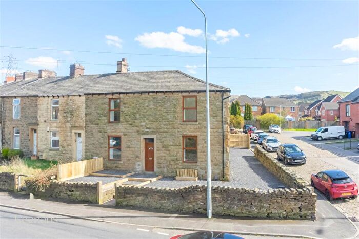 3 Bedroom End Of Terrace House For Sale In Prospect Terrace, Huncoat, Accrington, BB5