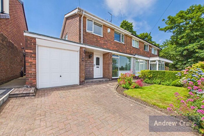 3 Bedroom Semi-Detached House For Sale In Ettrick Road, Jarrow, NE32