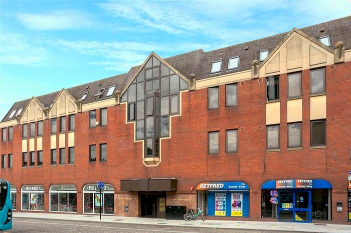 2 Bedroom Flat To Rent In Clarendon Road, Watford, Herts, WD17