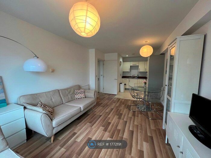 1 Bedroom Flat To Rent In Peebles Court, Croydon, CR0