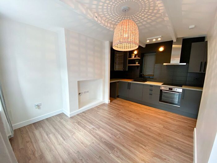 2 Bedroom Cottage To Rent In Lower West Houses, Honley, Holmfirth, HD9