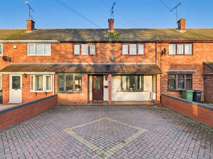 3 Bedroom Terraced House For Sale In Langdale Drive, Worcester, Worcestershire, WR4