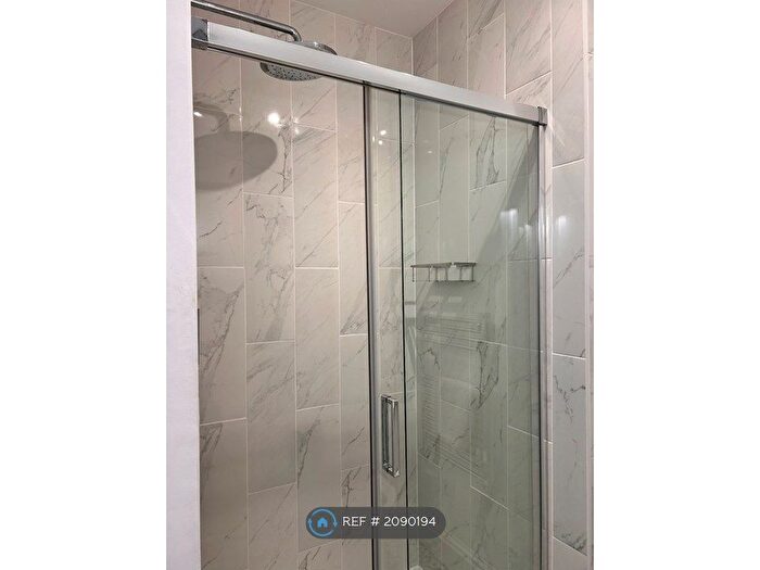 1 Bedroom Flat To Rent In Eastgate Row North, Chester, CH1