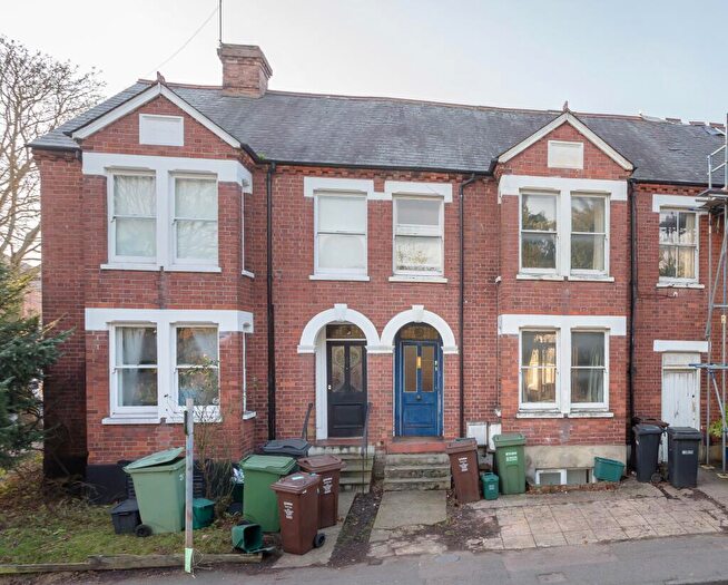 2 Bedroom Flat To Rent In Hatfield Road, St. Albans, Hertfordshire, AL1