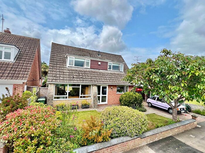 3 Bedroom Detached House For Sale In Parkway, Ruishton, TA3