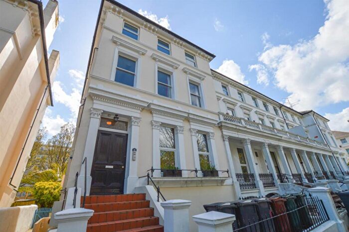 2 Bedroom Flat To Rent In Upperton Gardens, BN21