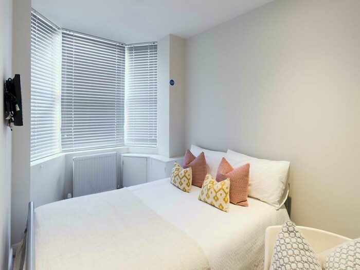 1 Bedroom Property To Rent In Leek Road, Stoke-on-Trent, Staffordshire, ST4