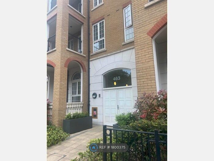 2 Bedroom Flat To Rent In Upper Richmond Road, London, SW15