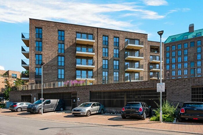 1 Bedroom Flat To Rent In Wolff House, Ridgeway Views, London, NW7