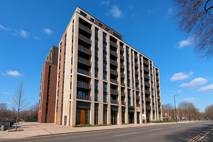 2 Bedroom Flat To Rent In Abbey Road, Barking, IG11