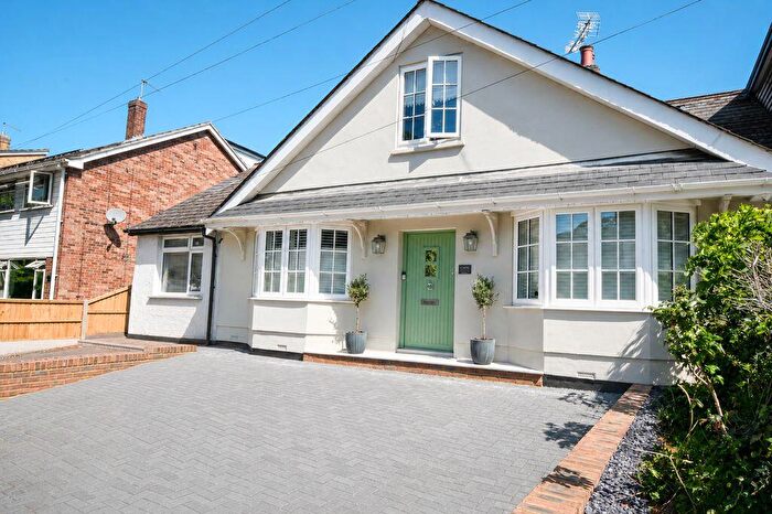 3 Bedroom Chalet For Sale In Sandling Lane, Maidstone, ME14