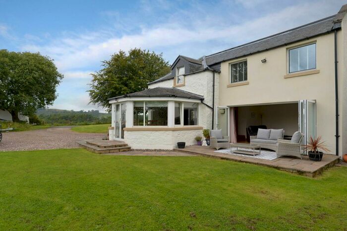 4 Bedroom Semi-Detached House For Sale In Craigluscar Road, Dunfermline, Fife, KY12