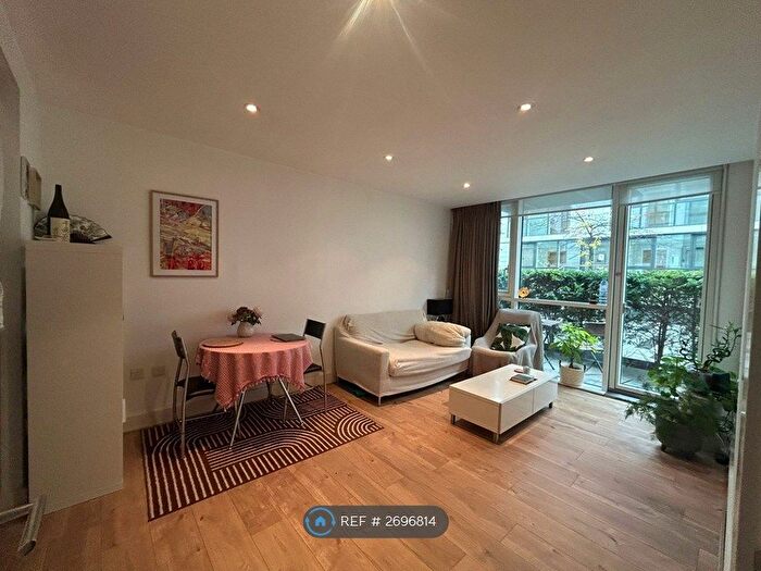1 Bedroom Flat To Rent In Times Square, London, E1