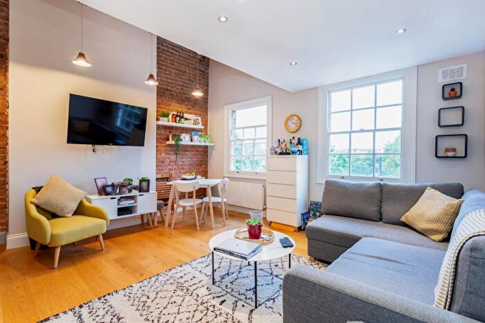 1 Bedroom Apartment To Rent In Barnsbury Road, Barnsbury, N1