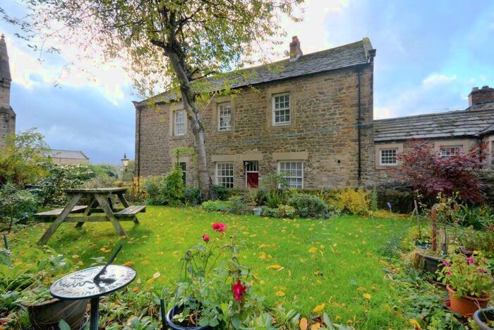 2 Bedroom Flat To Rent In West View, Barnard Castle DL12