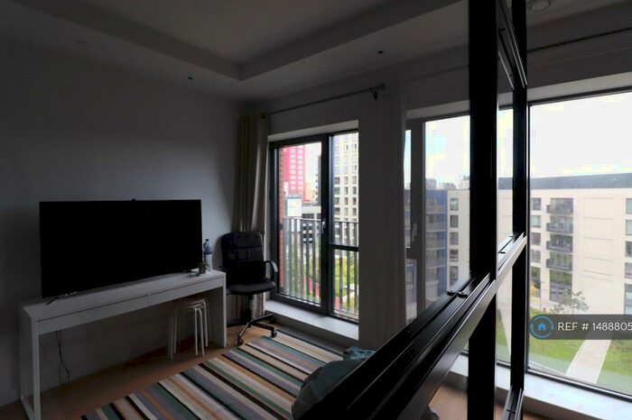 Studio To Rent In Java House, London, E14