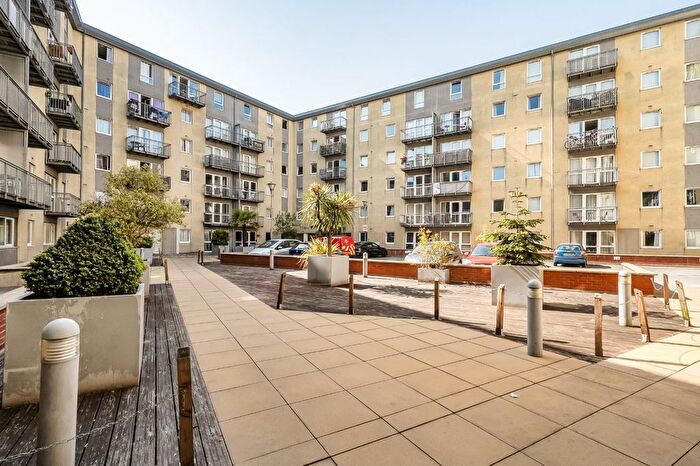 2 Bedroom Flat For Sale In Hall Street, Birmingham, West Midlands, B18