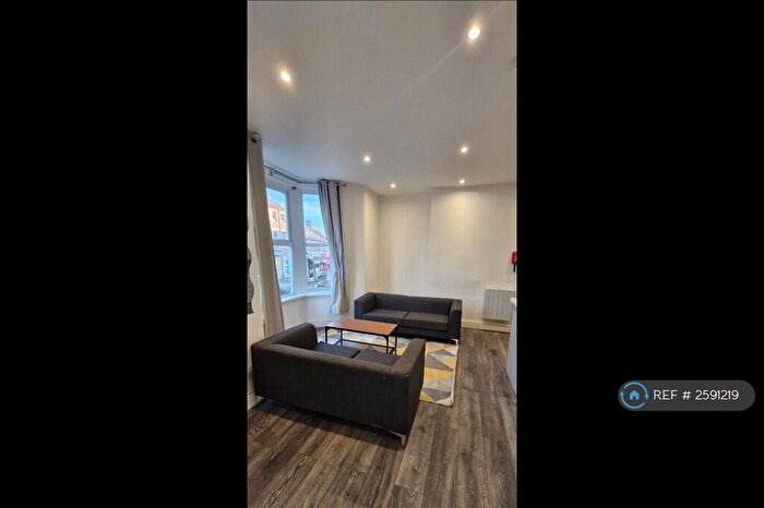 1 Bedroom Flat To Rent In City Road, Cardiff, CF24